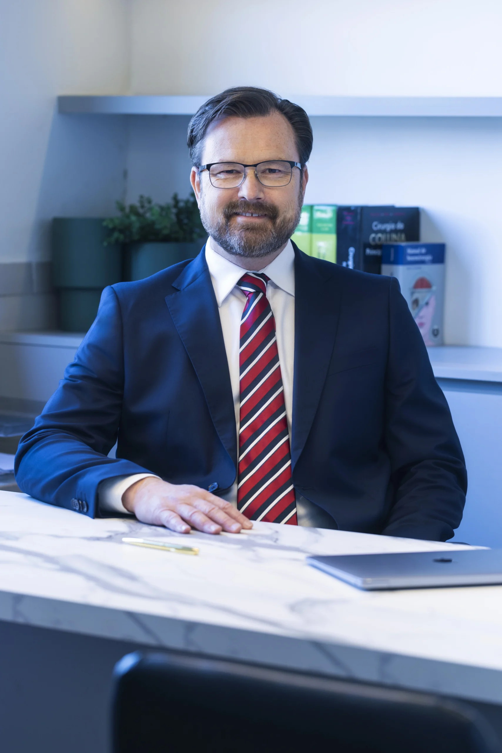 Dr. Felipe Cecchini